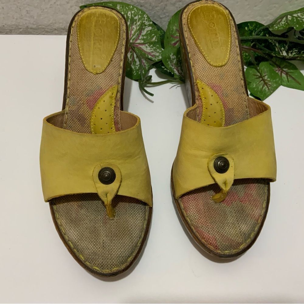 Born Miko Leather Wedge Thong Sandals Yellow Leather Size 9